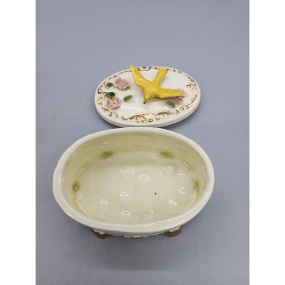1958 Handmade Trinket Box Porcelain Yellow Bird Gold Trim Lid - Picture 3 of 7